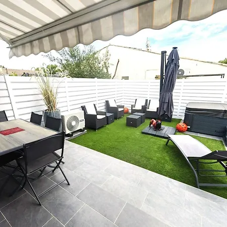 Cap D'agde, 3 Pieces, 4 Personnes - Fr-1-607-197 Agde